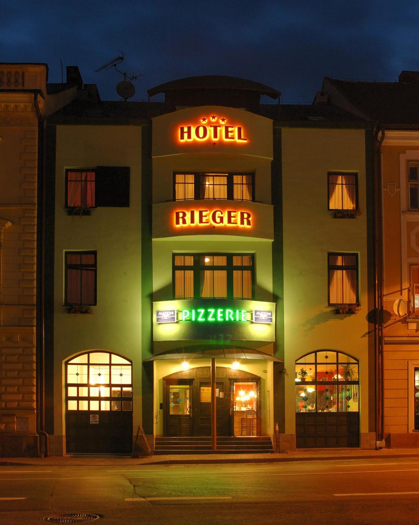 Hotel Rieger Garni Jicin Luaran gambar