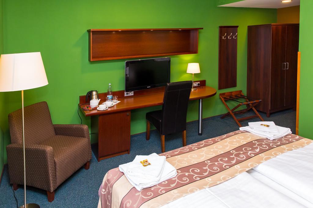 Hotel Rieger Garni Jicin Luaran gambar